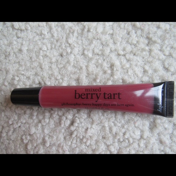 set of 7 philosophy lipglosses w/ mini shower gel - Picture 7 of 8